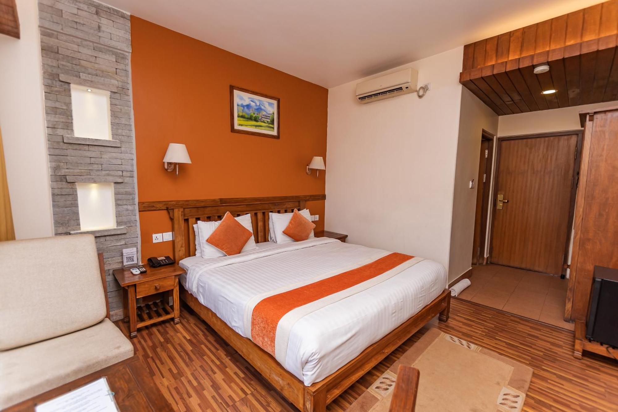 Pokhara Batika Hotel Exterior photo