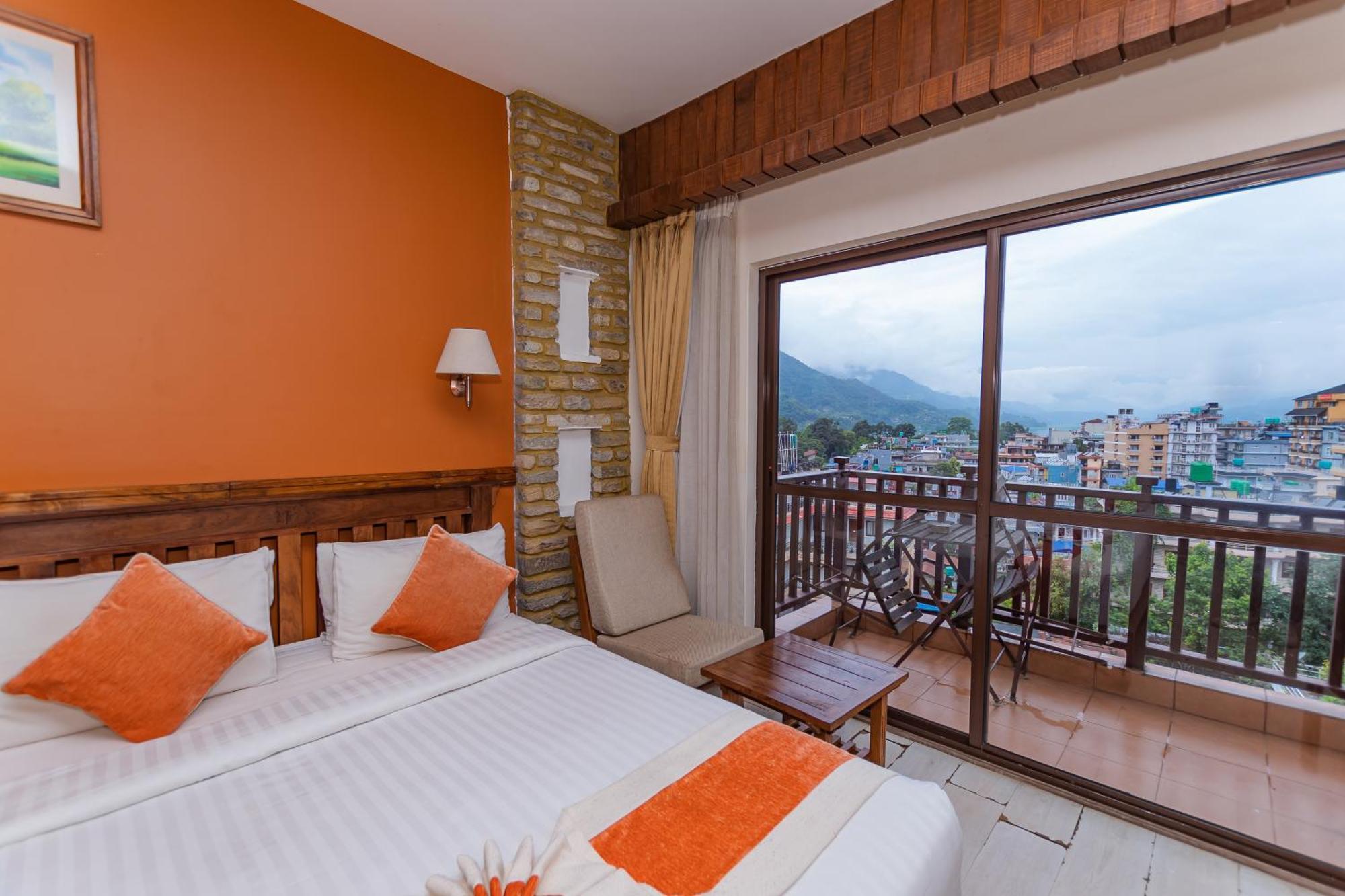 Pokhara Batika Hotel Exterior photo