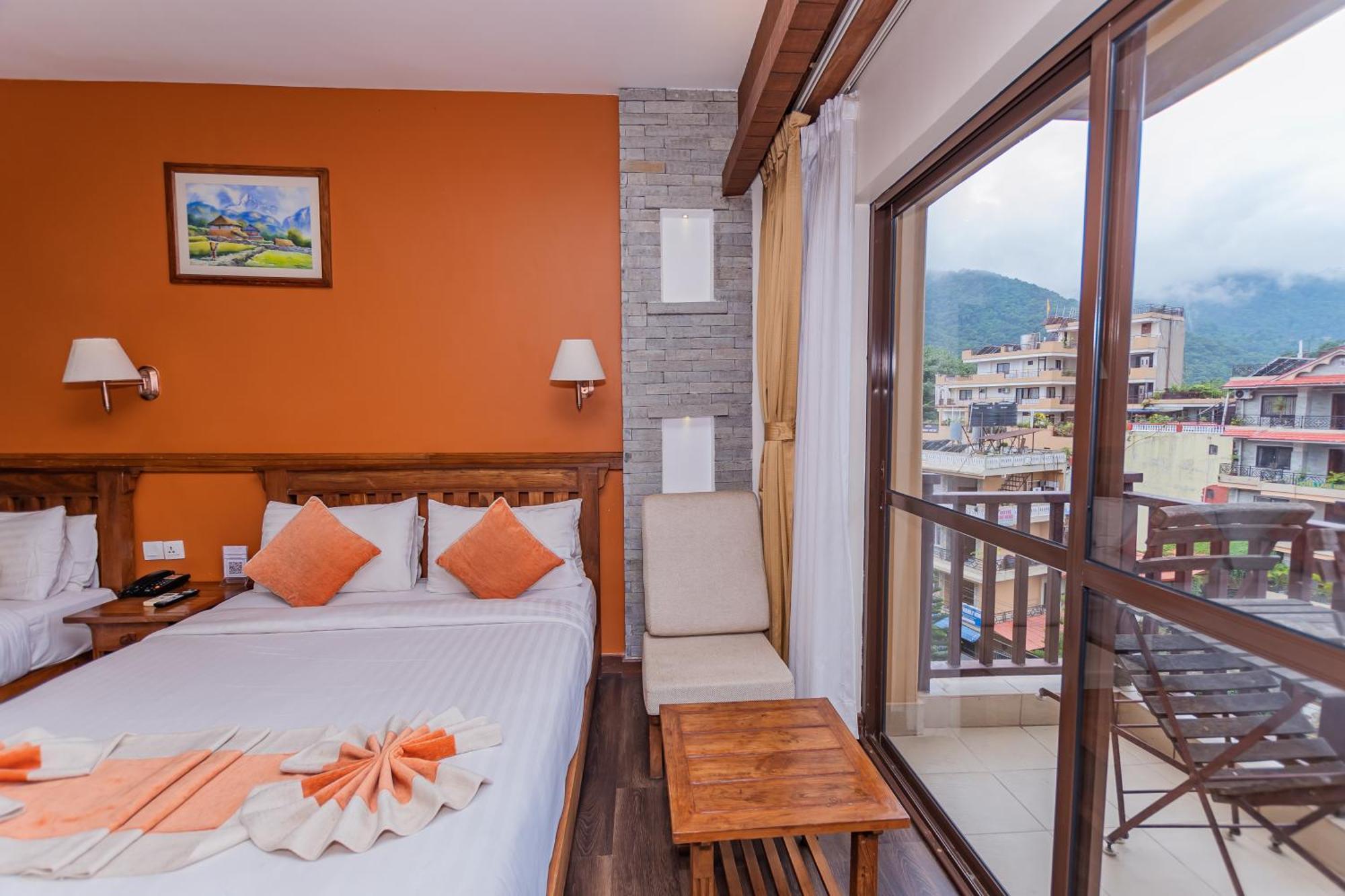 Pokhara Batika Hotel Exterior photo