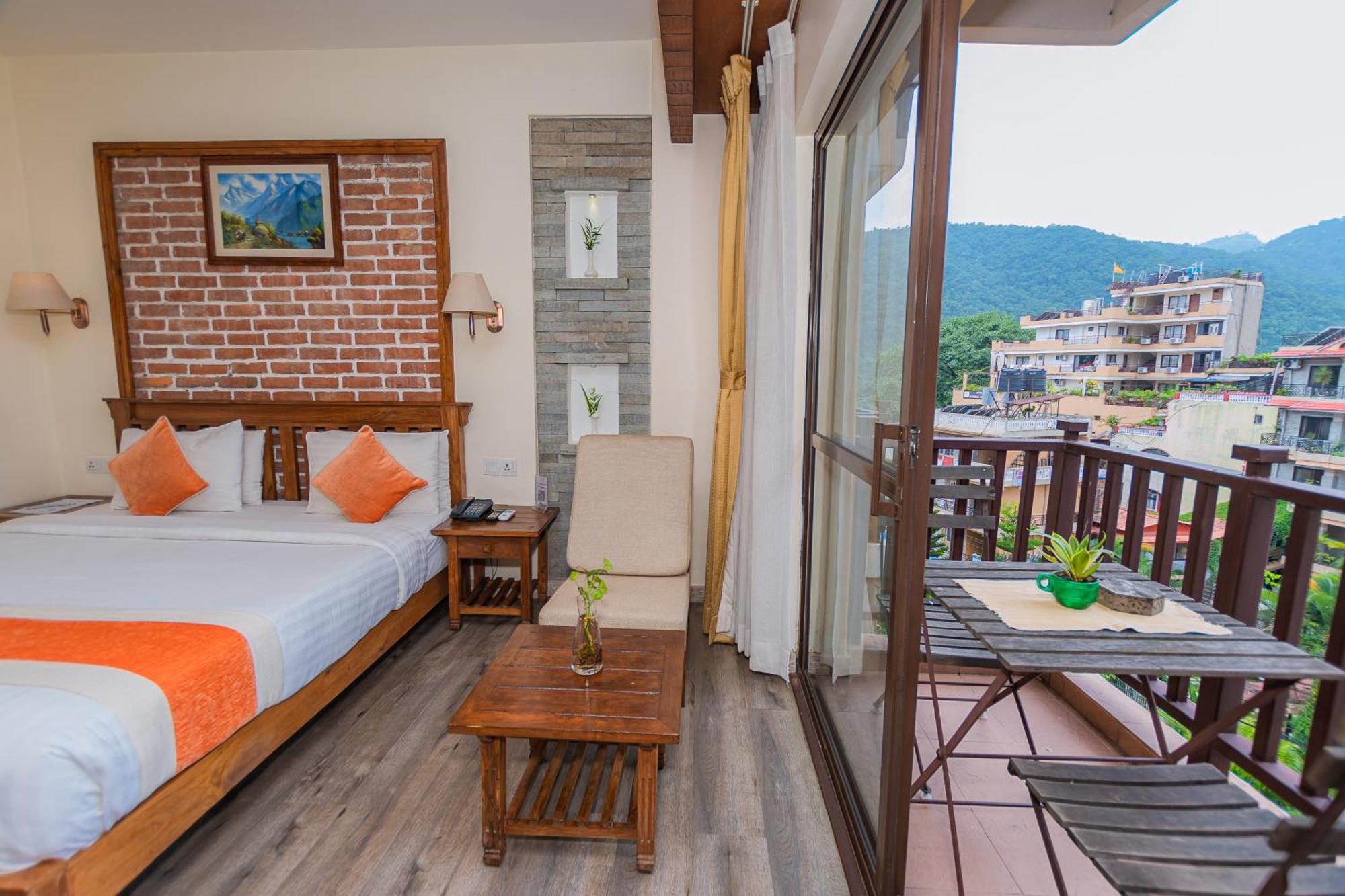 Pokhara Batika Hotel Exterior photo