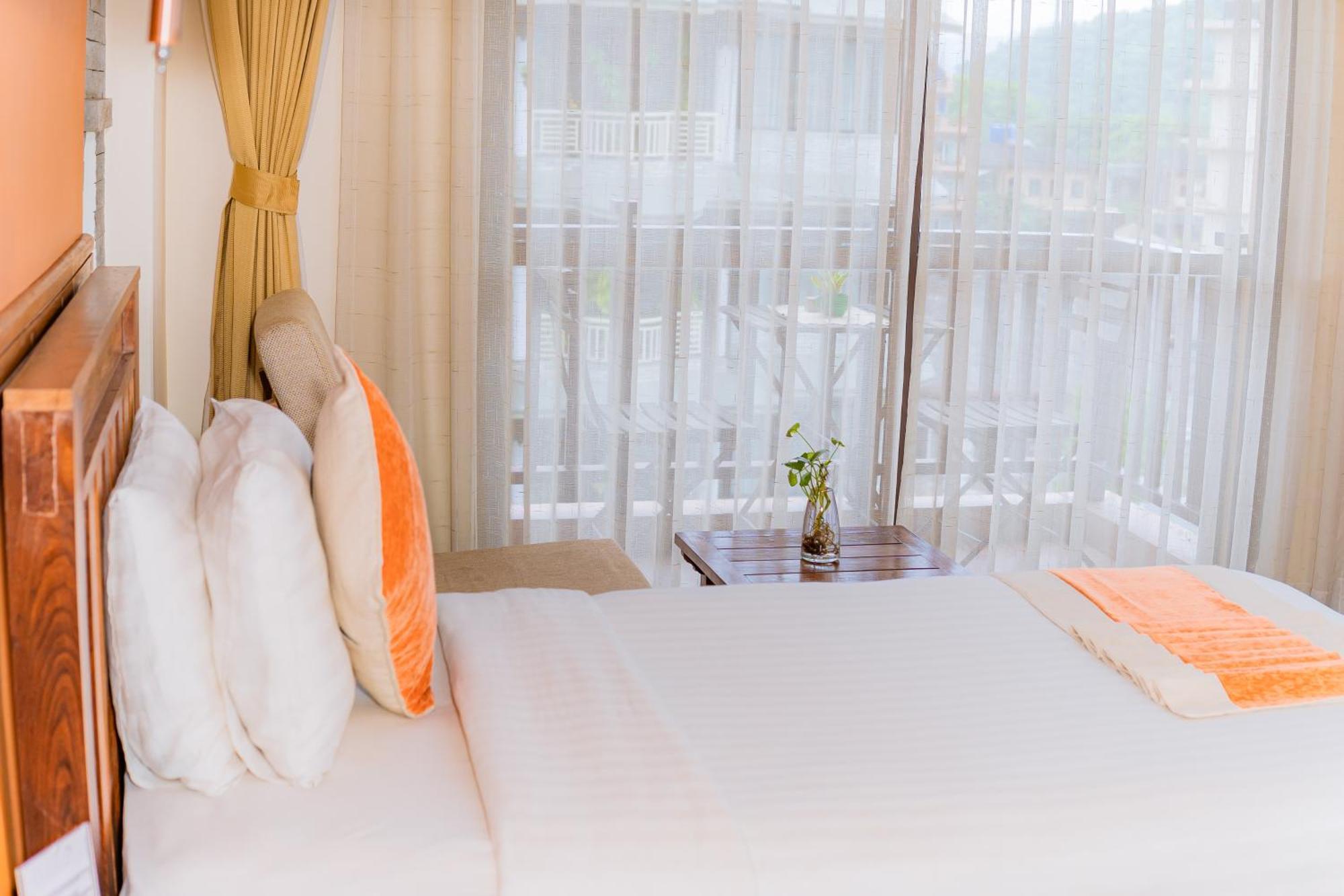 Pokhara Batika Hotel Exterior photo