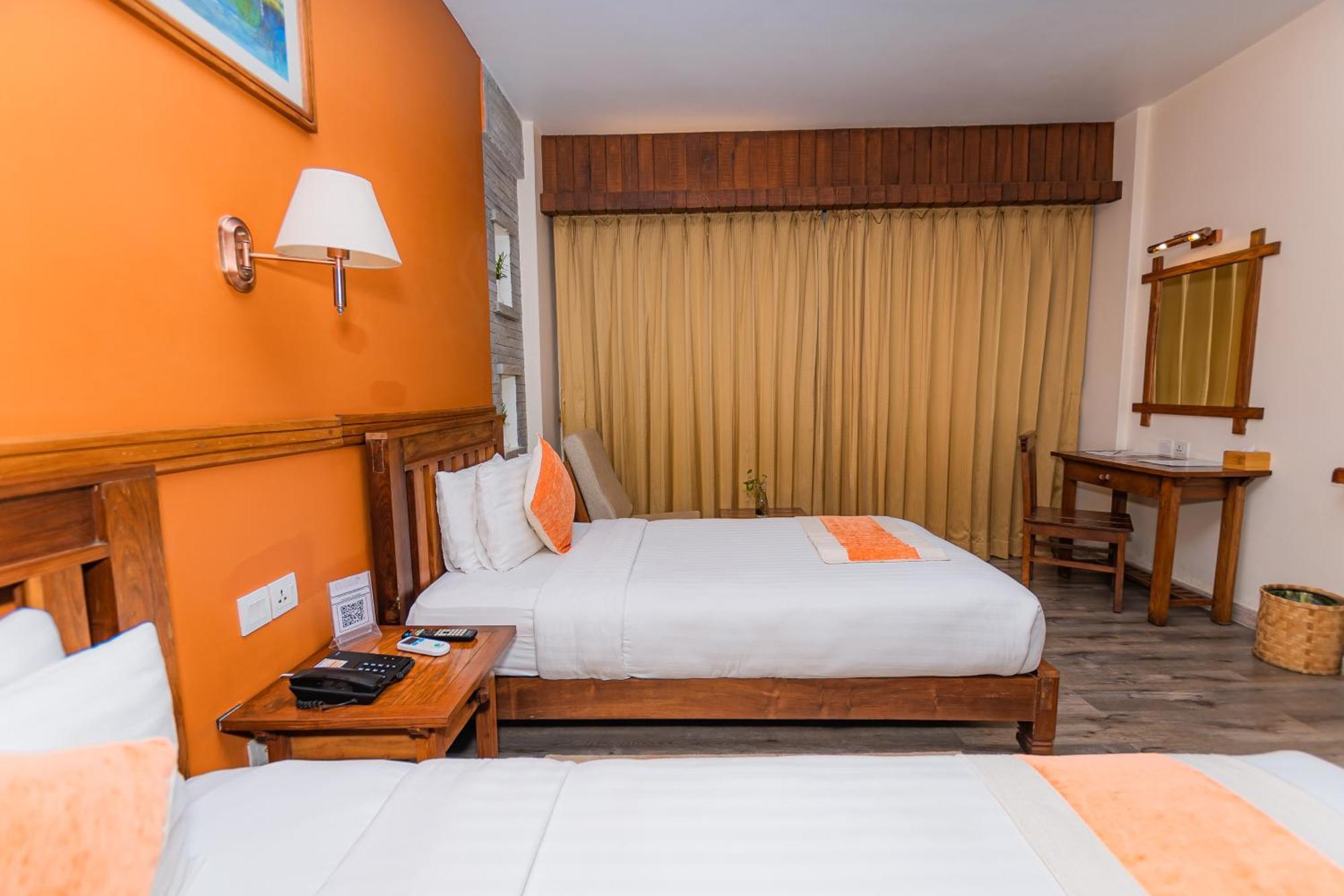 Pokhara Batika Hotel Exterior photo