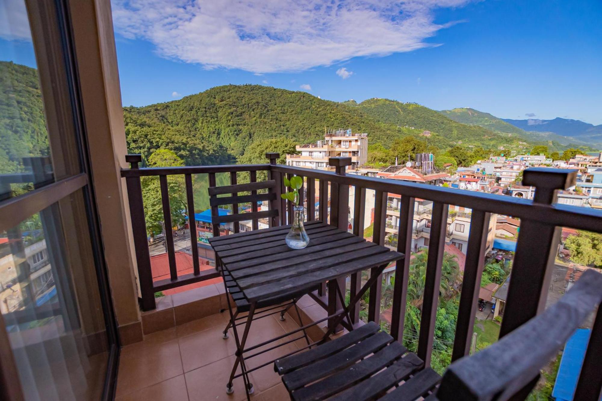 Pokhara Batika Hotel Exterior photo