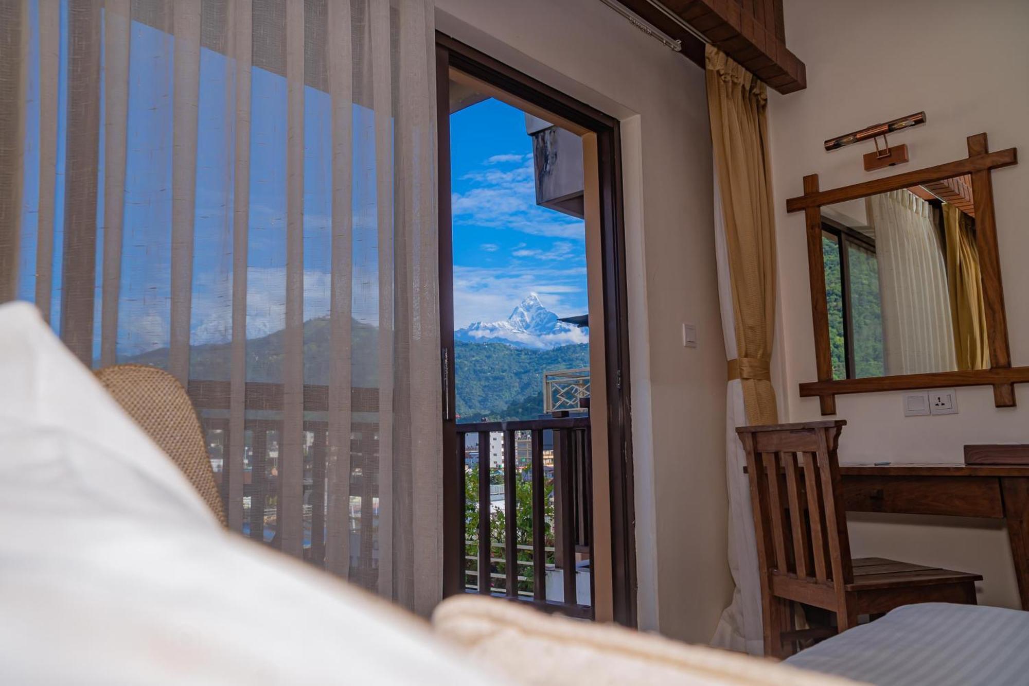 Pokhara Batika Hotel Exterior photo