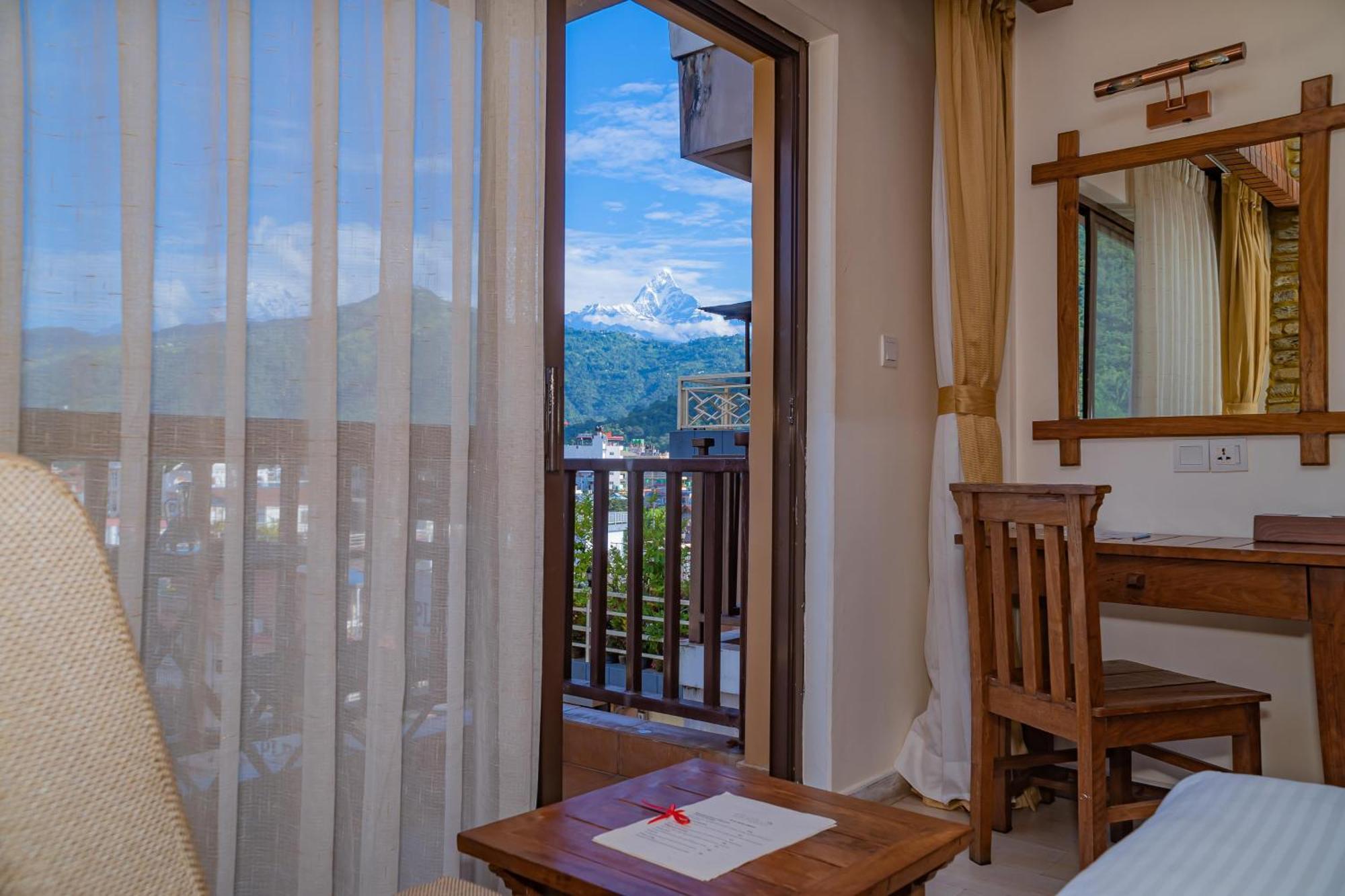 Pokhara Batika Hotel Exterior photo
