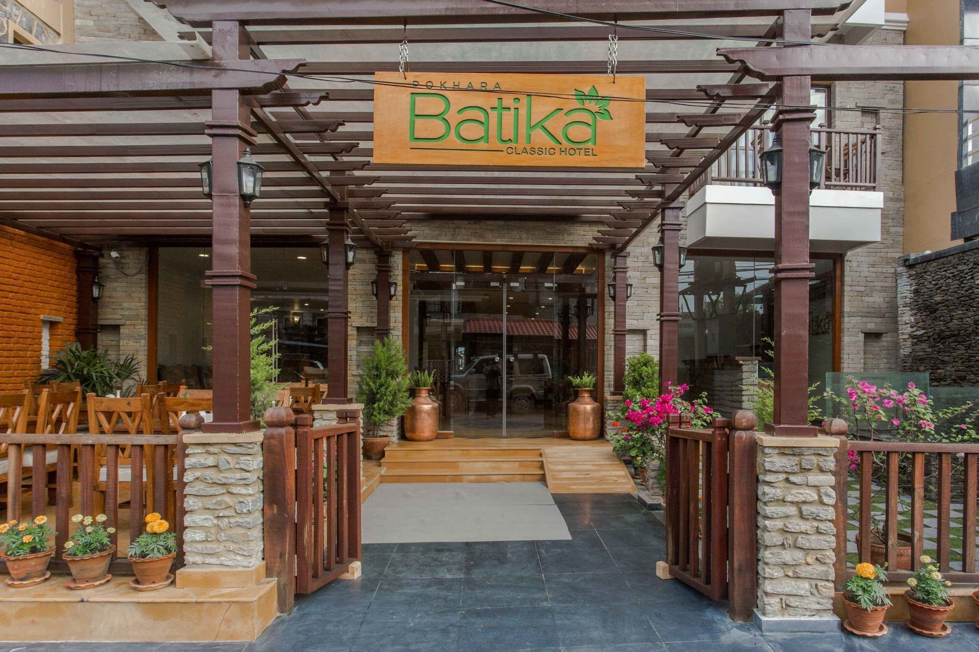 Pokhara Batika Hotel Exterior photo